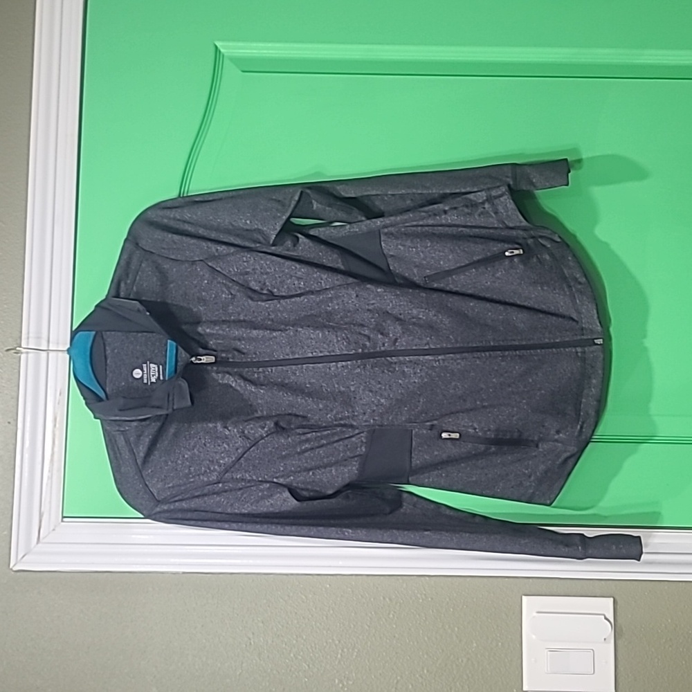 Old navy running jacket fitted active large